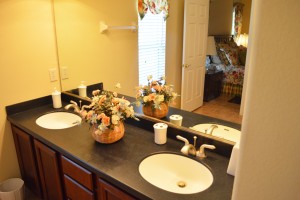 bed 2 bath 1