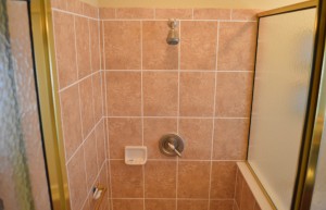 bed 2 bath shower