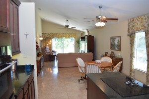 kitchen to fam room